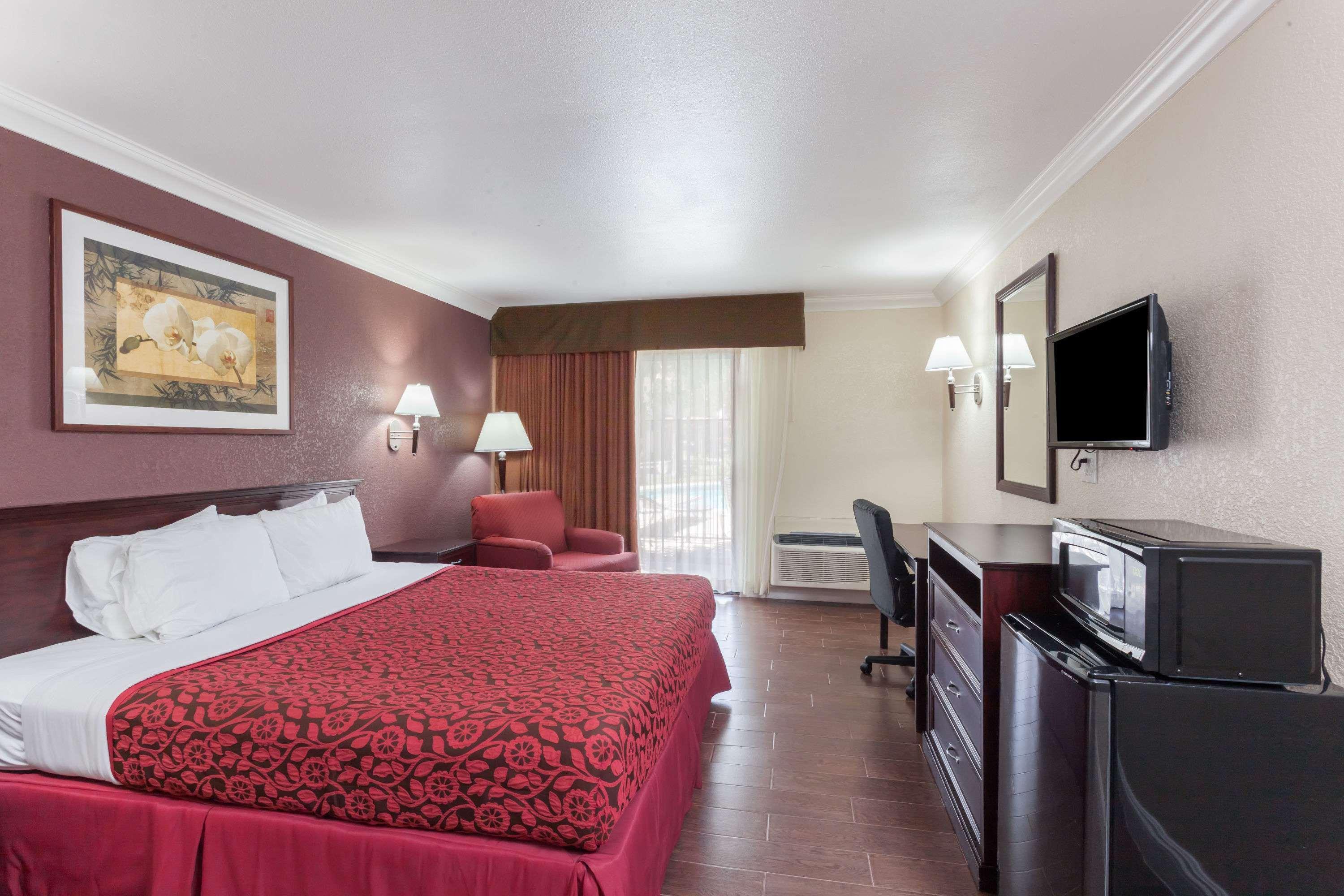 Hospitality Inn San Bernardino Exteriér fotografie